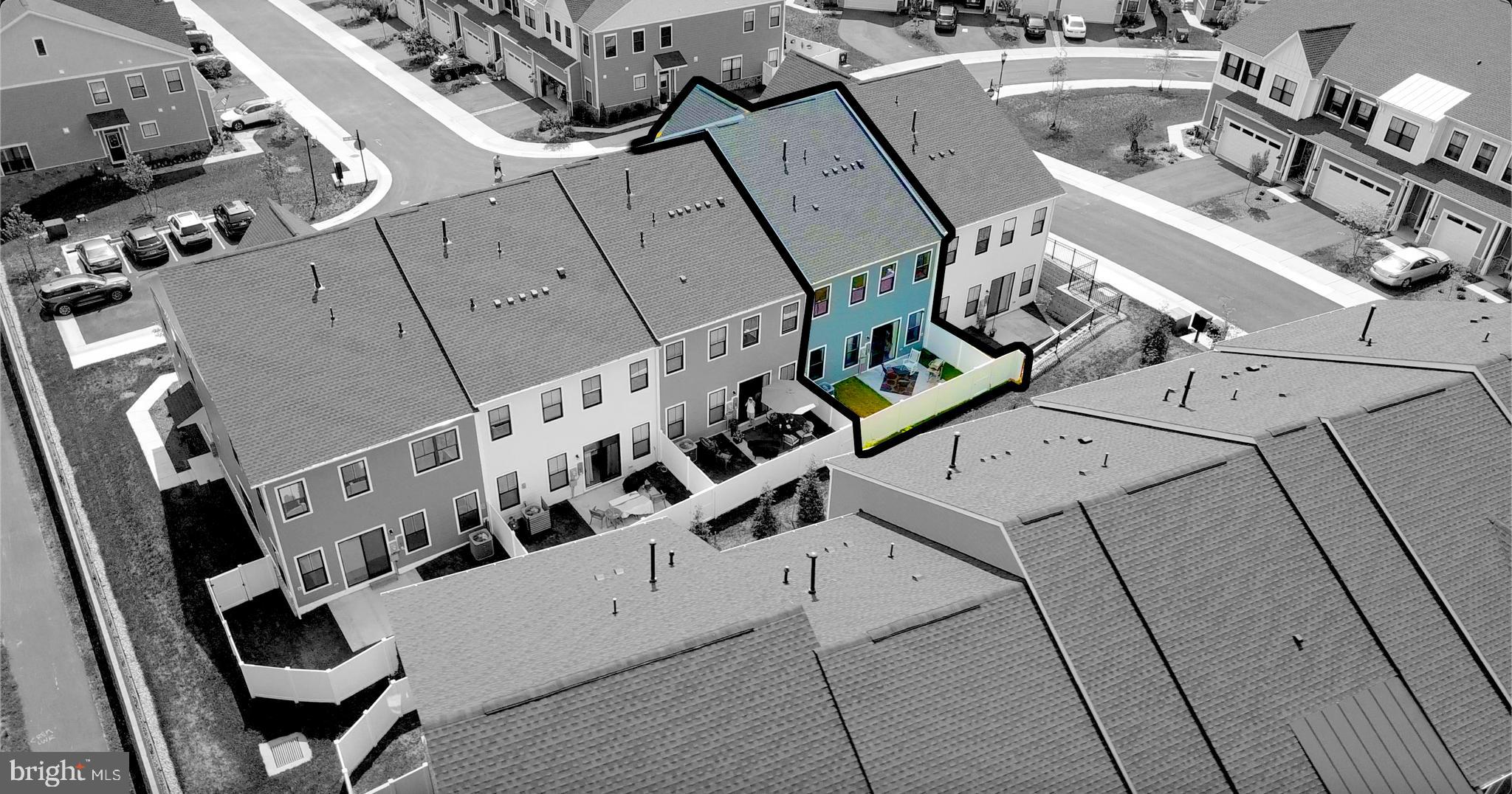 18989 CORAL REEF SQUARE