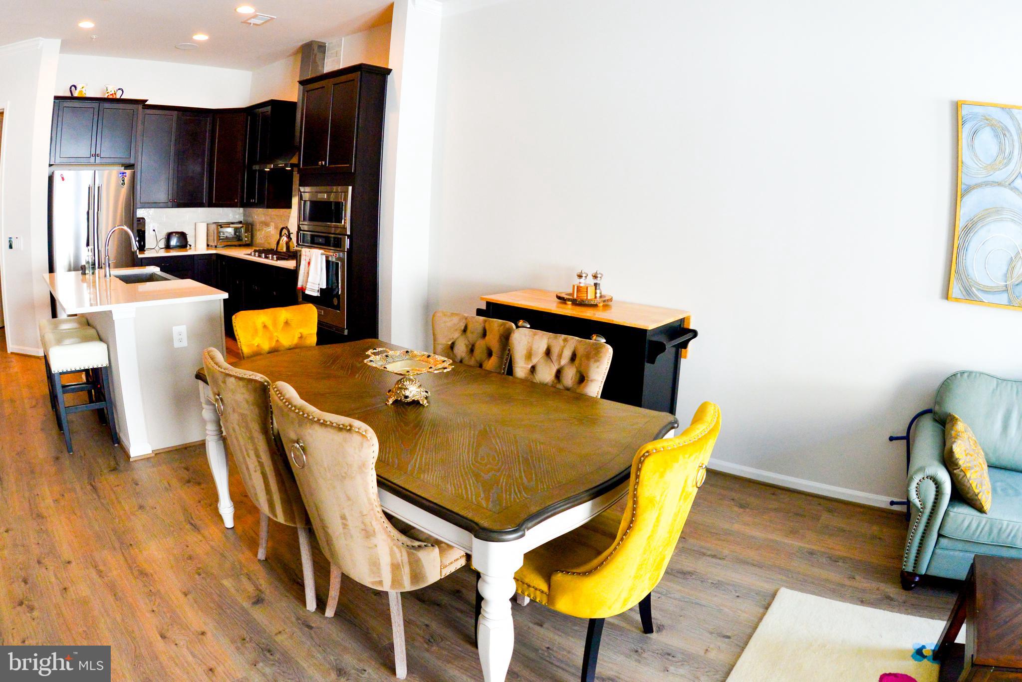 18989 CORAL REEF SQUARE