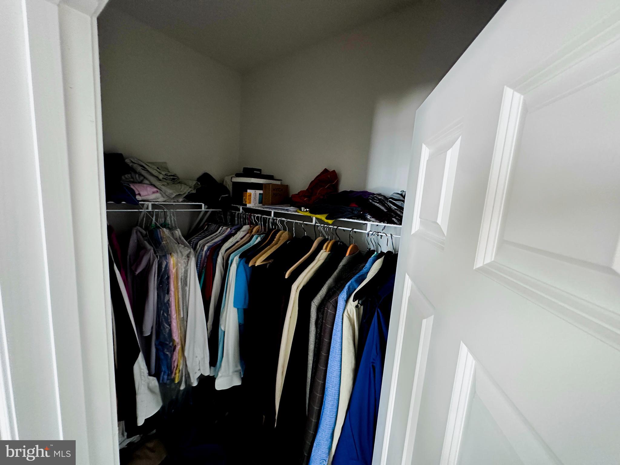 18989 CORAL REEF SQUARE