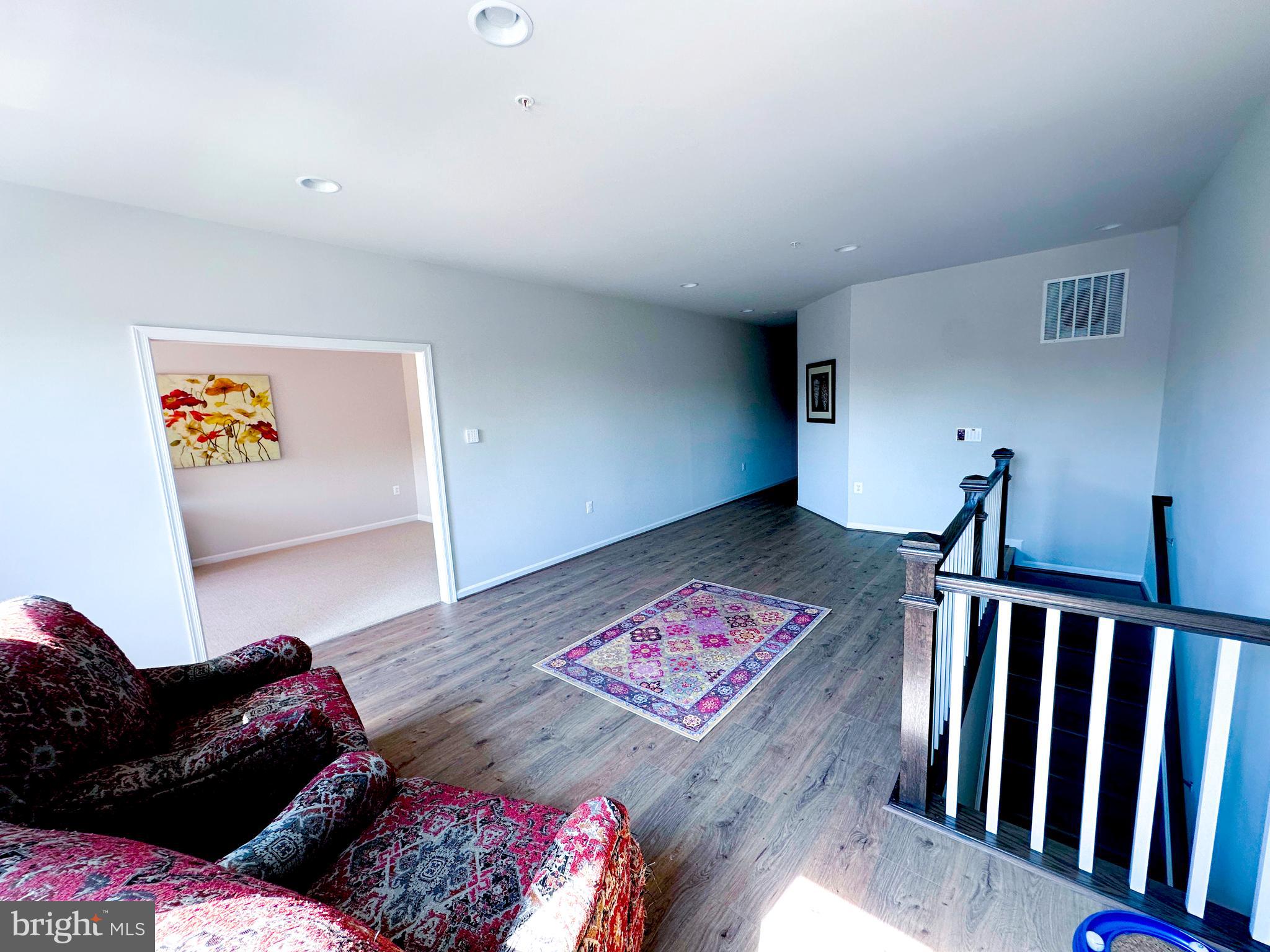 18989 CORAL REEF SQUARE