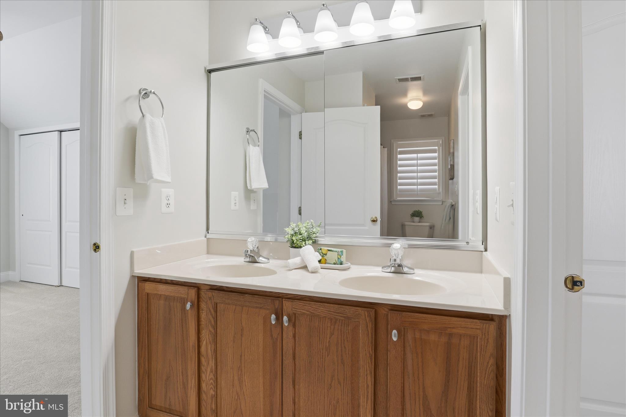 19673 STANFORD HALL PLACE