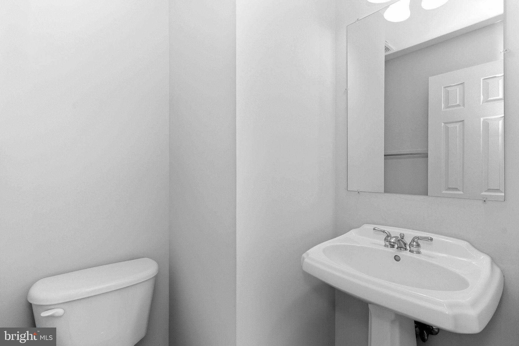 43722 CLEAR LAKE SQUARE