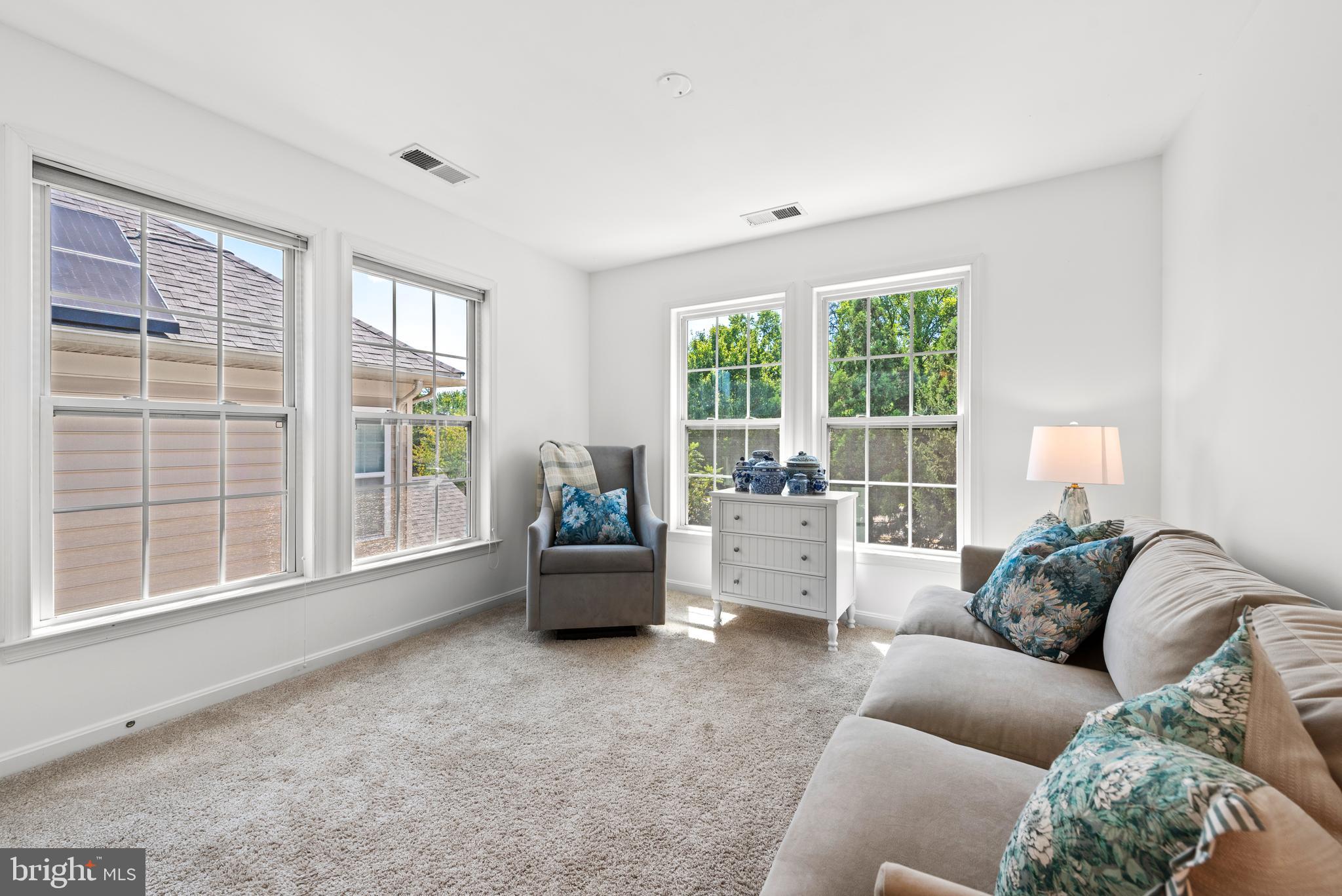 42961 THORNBLADE CIRCLE