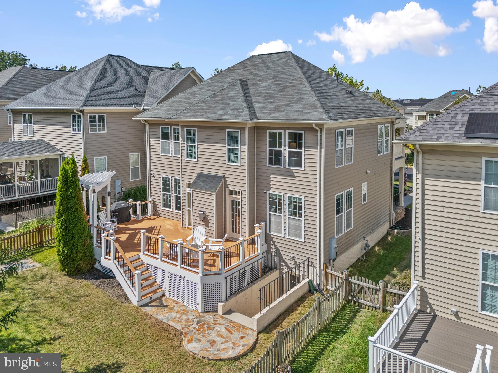 42961 THORNBLADE CIRCLE