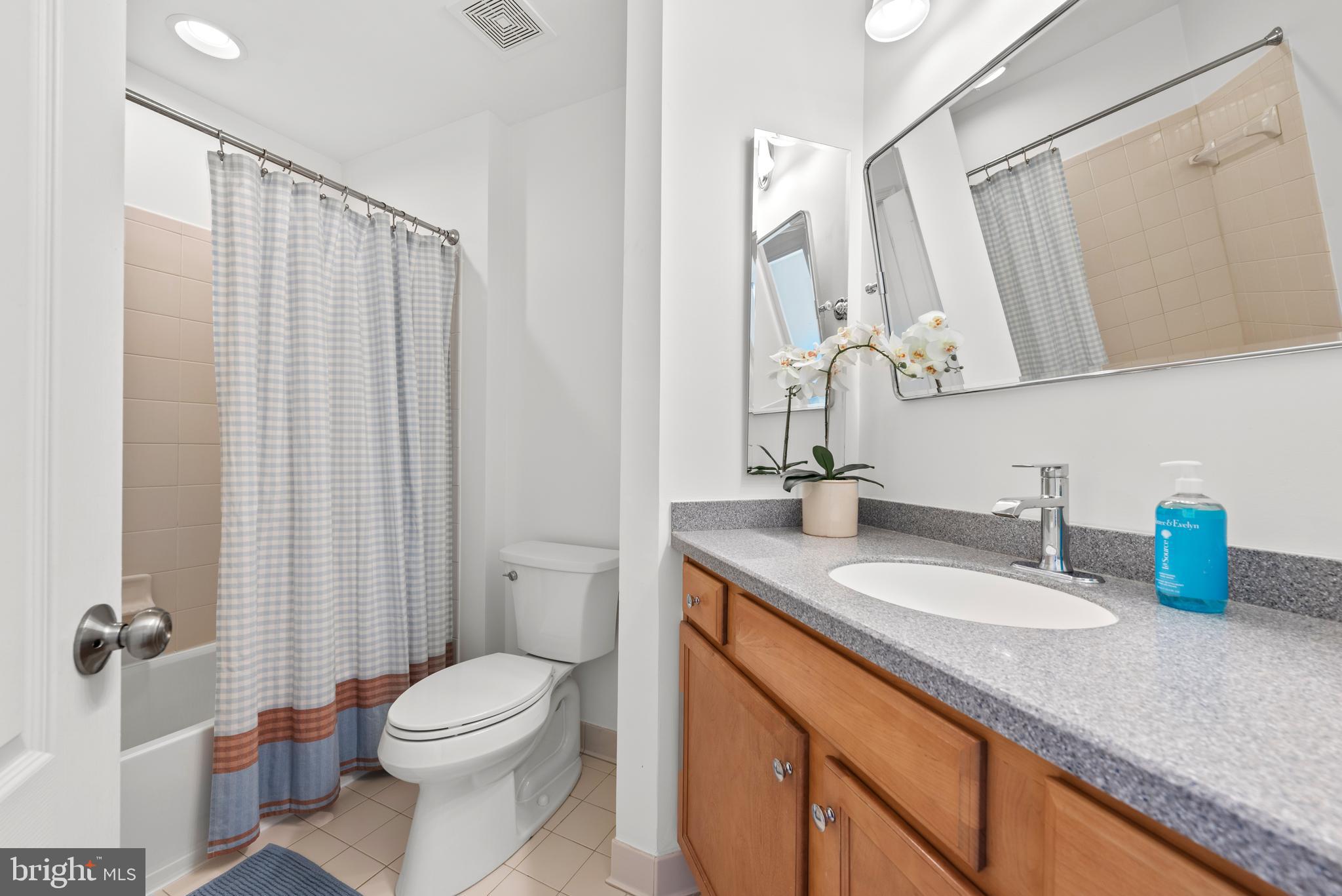 42961 THORNBLADE CIRCLE