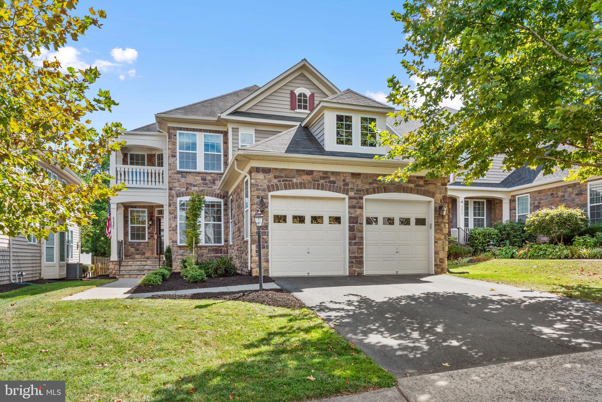 42961 THORNBLADE CIRCLE