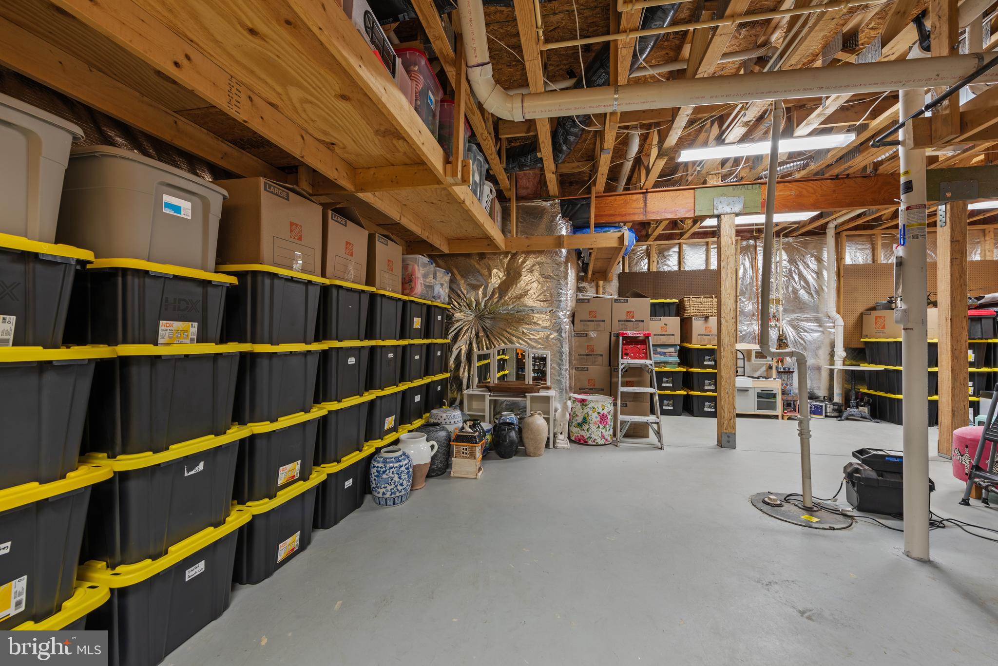 42961 THORNBLADE CIRCLE