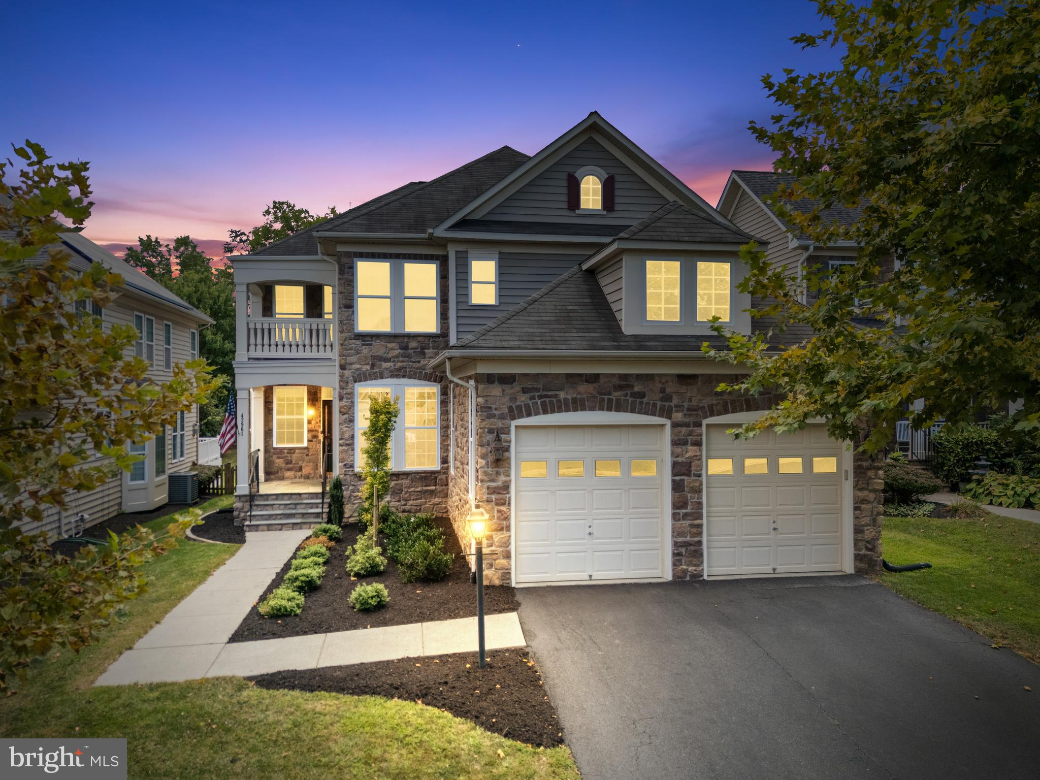 42961 THORNBLADE CIRCLE