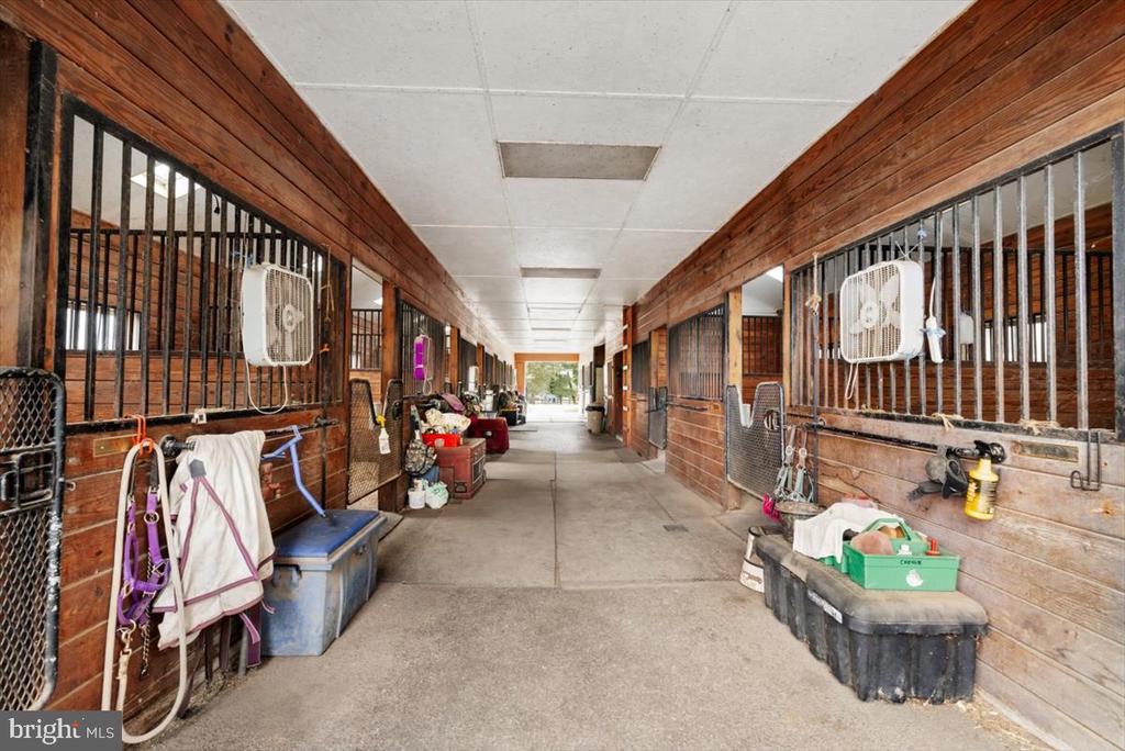 19606 RIDGESIDE ROAD