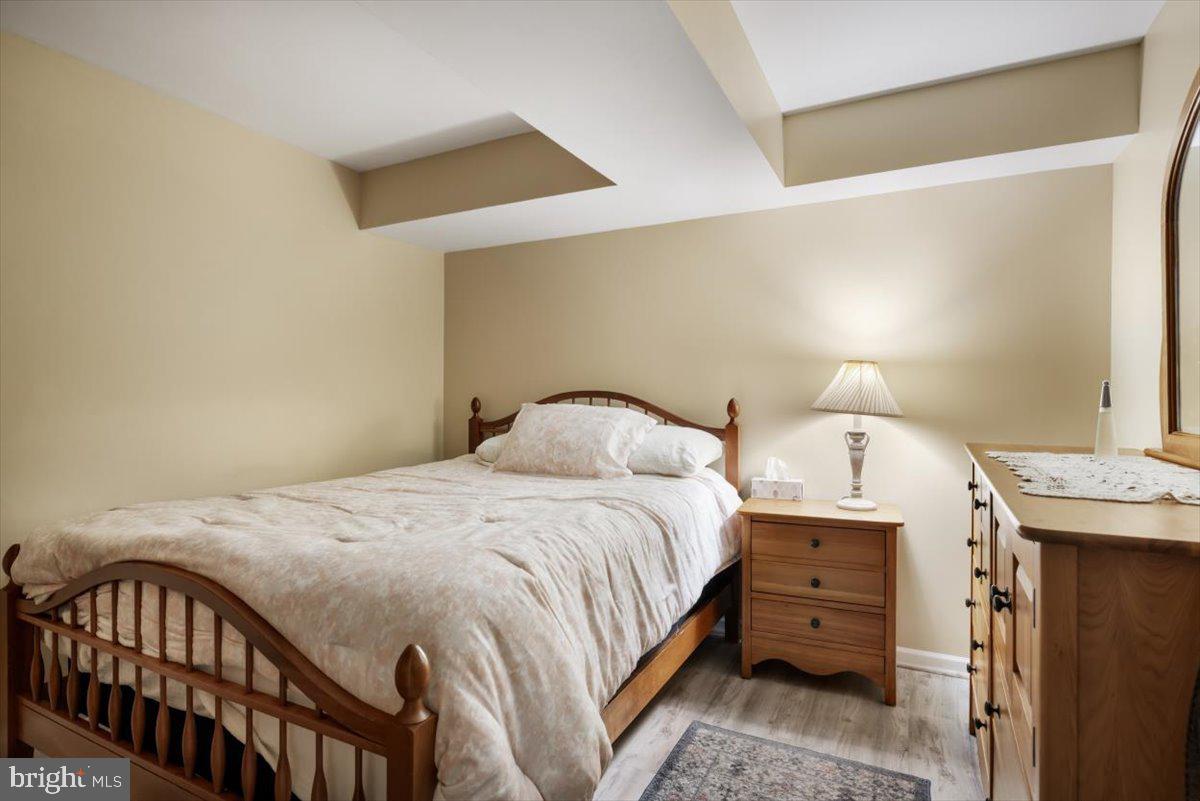 19606 RIDGESIDE ROAD