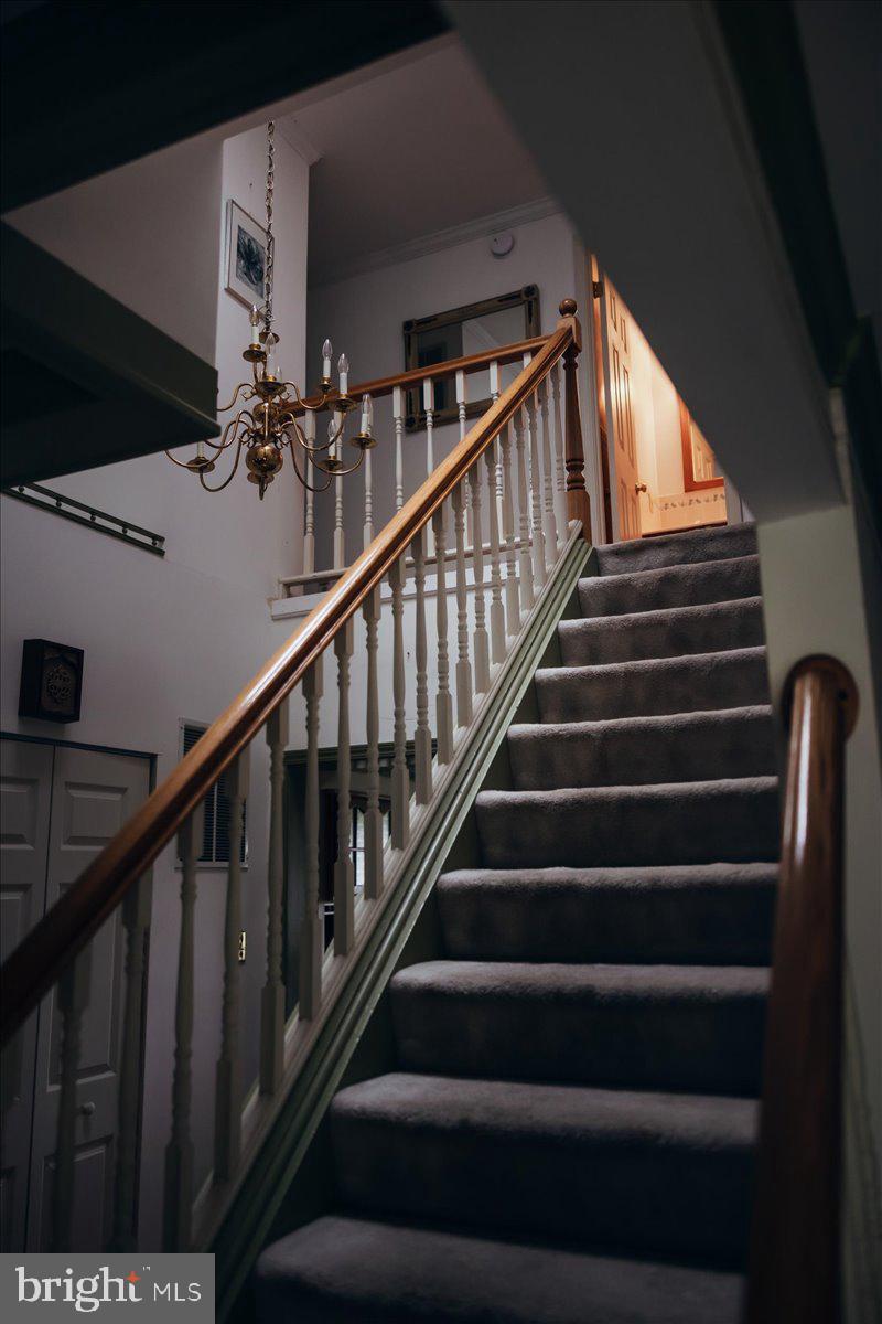 19606 RIDGESIDE ROAD