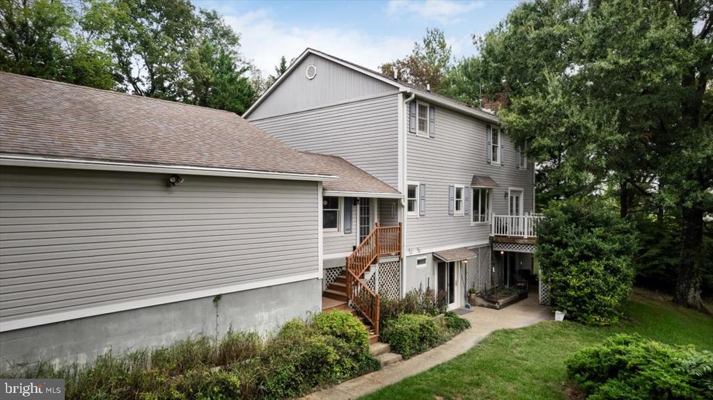 19606 RIDGESIDE ROAD