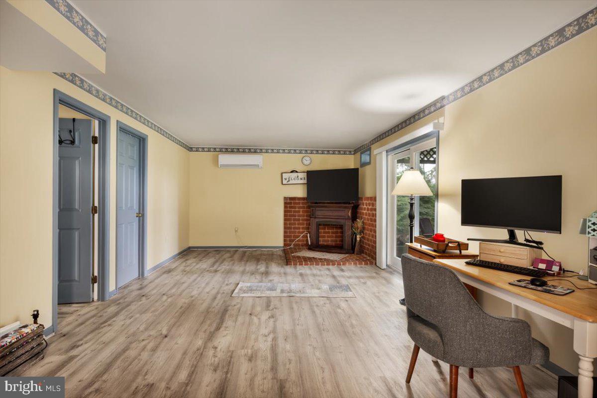 19606 RIDGESIDE ROAD