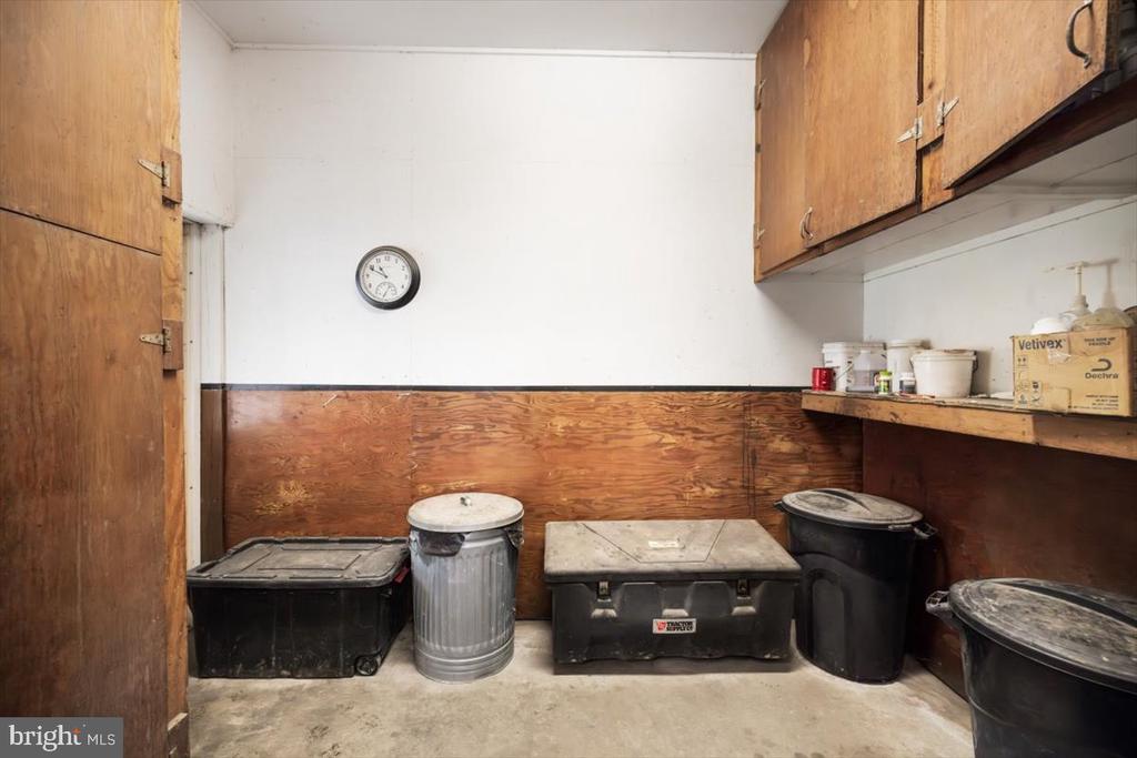19606 RIDGESIDE ROAD