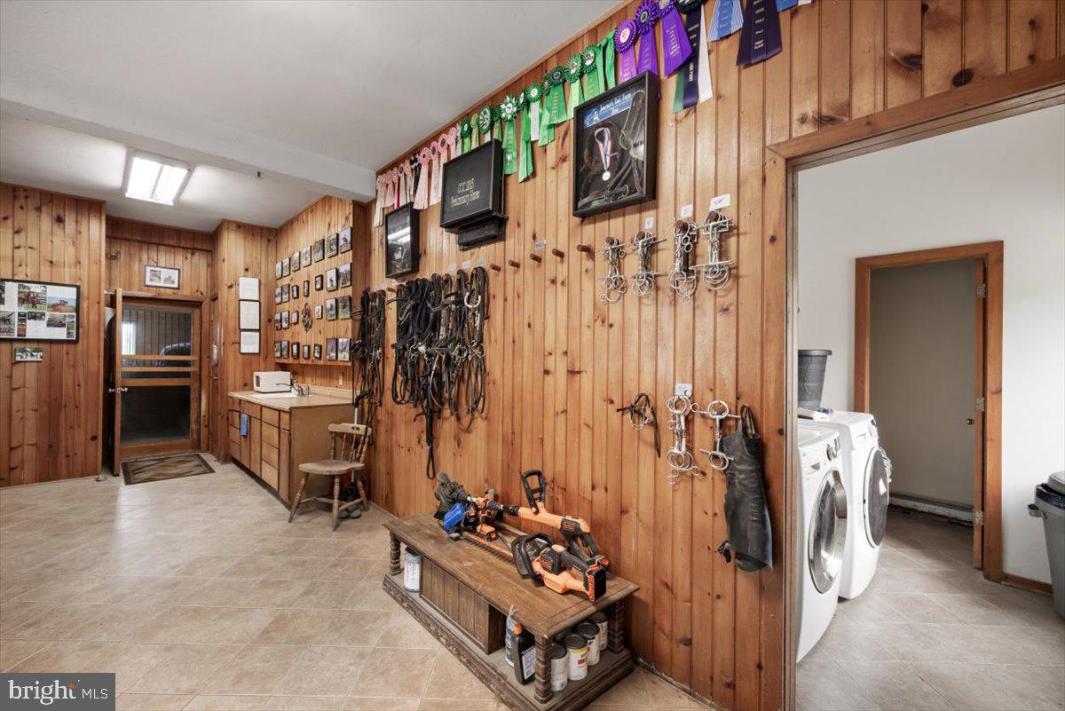 19606 RIDGESIDE ROAD