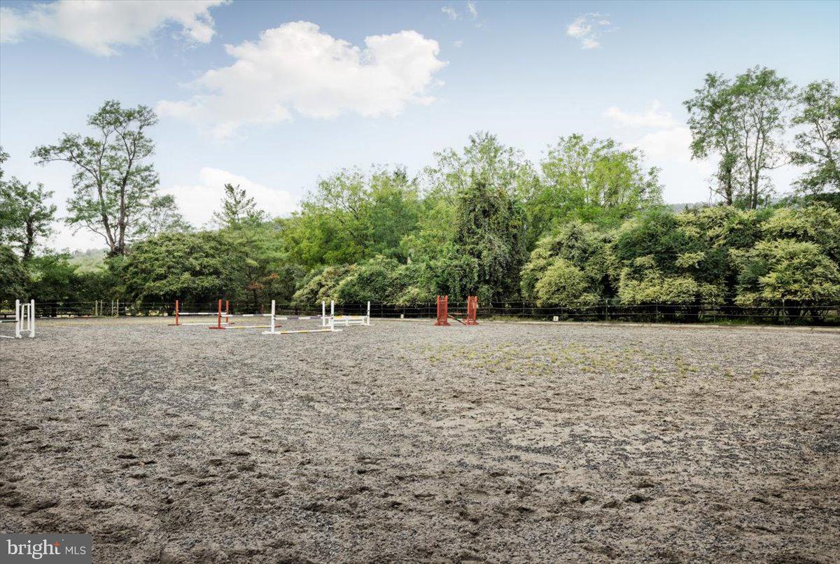 19606 RIDGESIDE ROAD