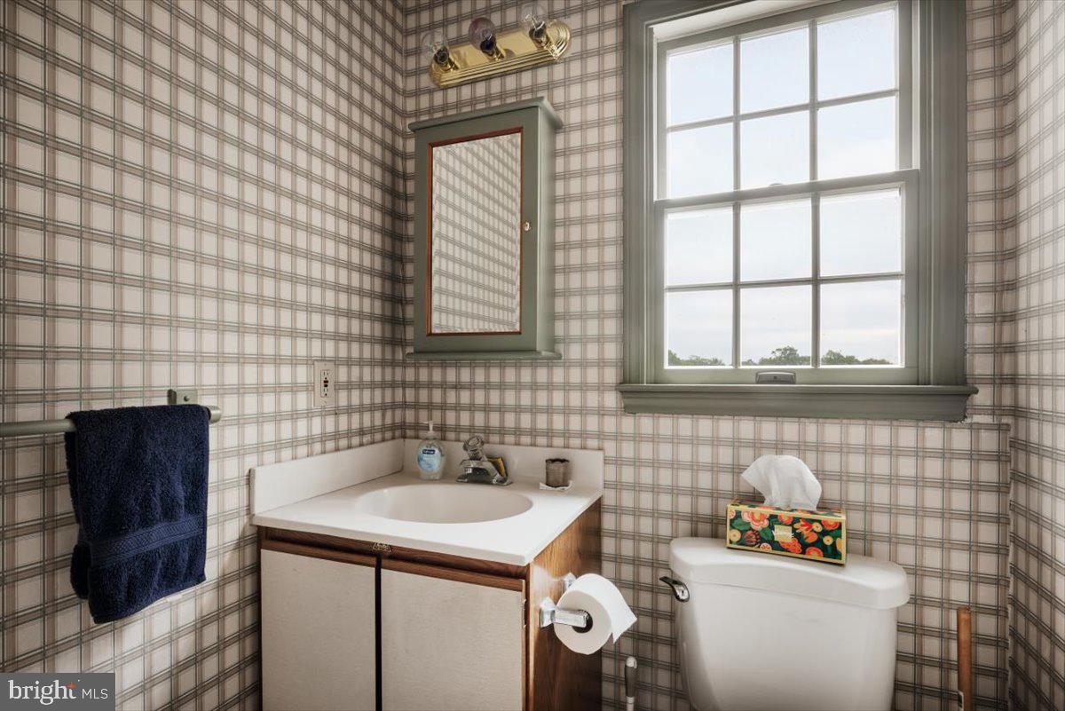 19606 RIDGESIDE ROAD