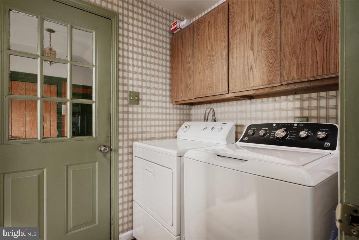 19606 RIDGESIDE ROAD