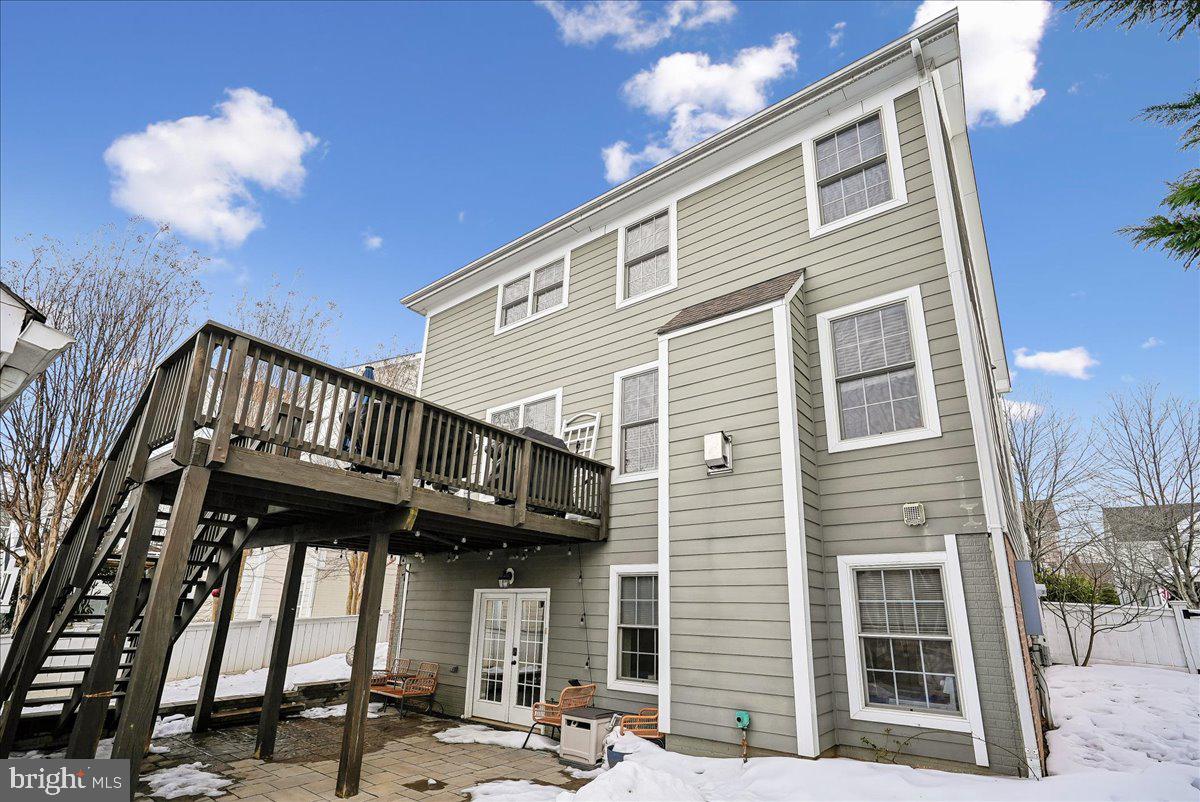 627 GREYSANDS LANE