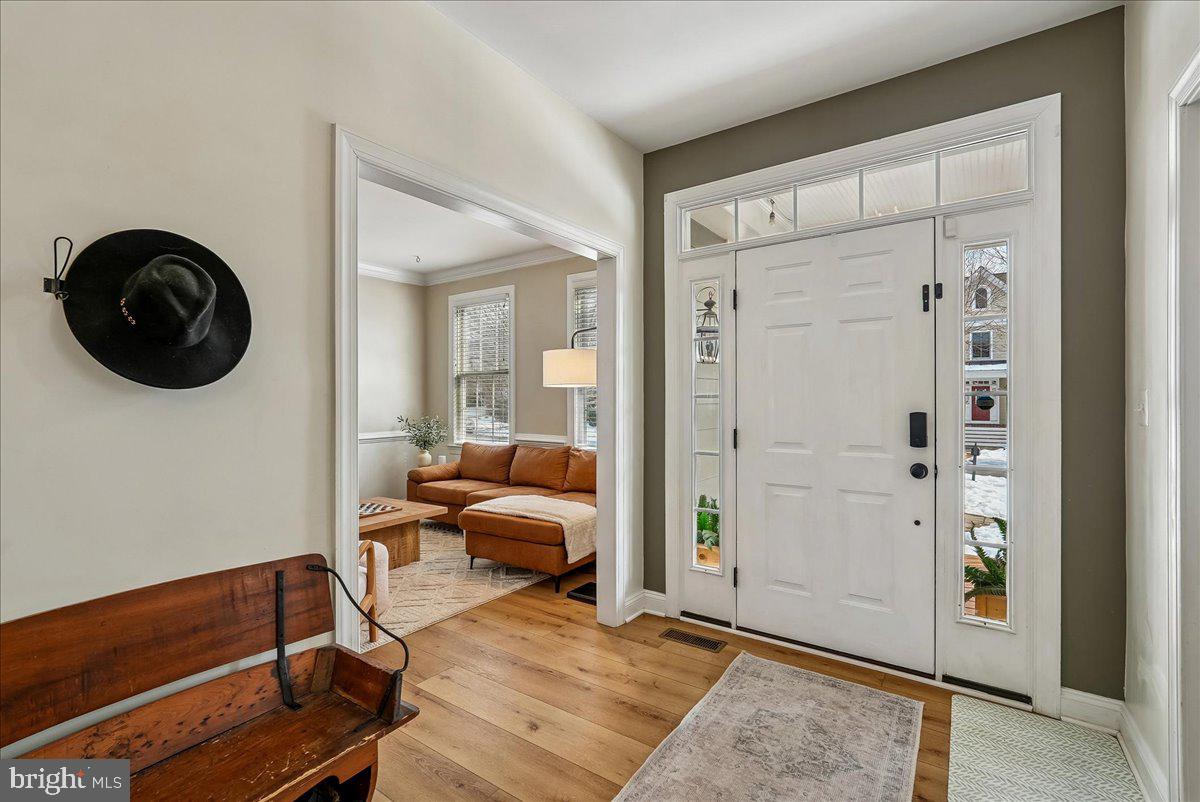 627 GREYSANDS LANE