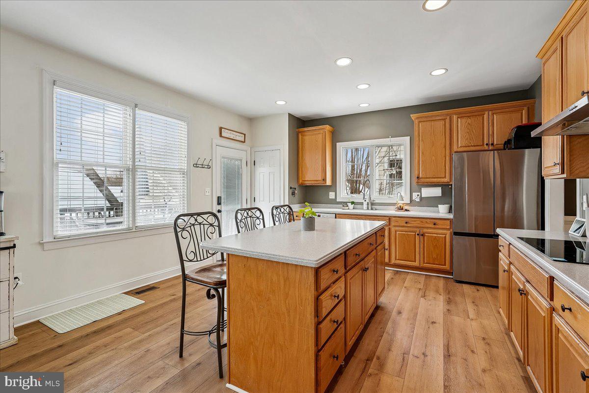 627 GREYSANDS LANE