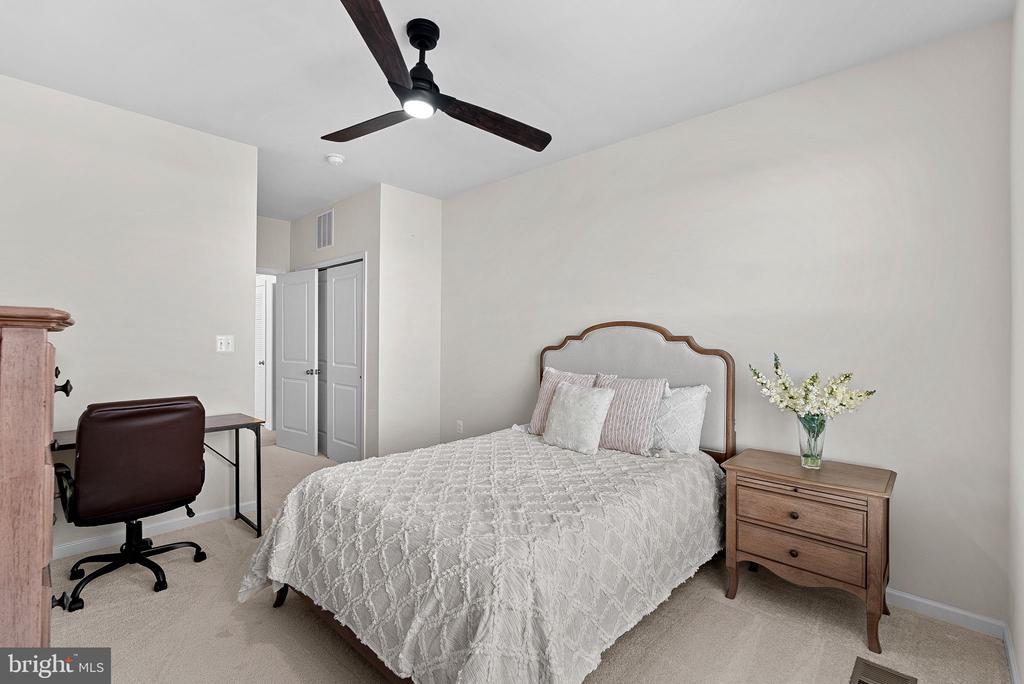 23305 MILLTOWN KNOLL SQUARE 113