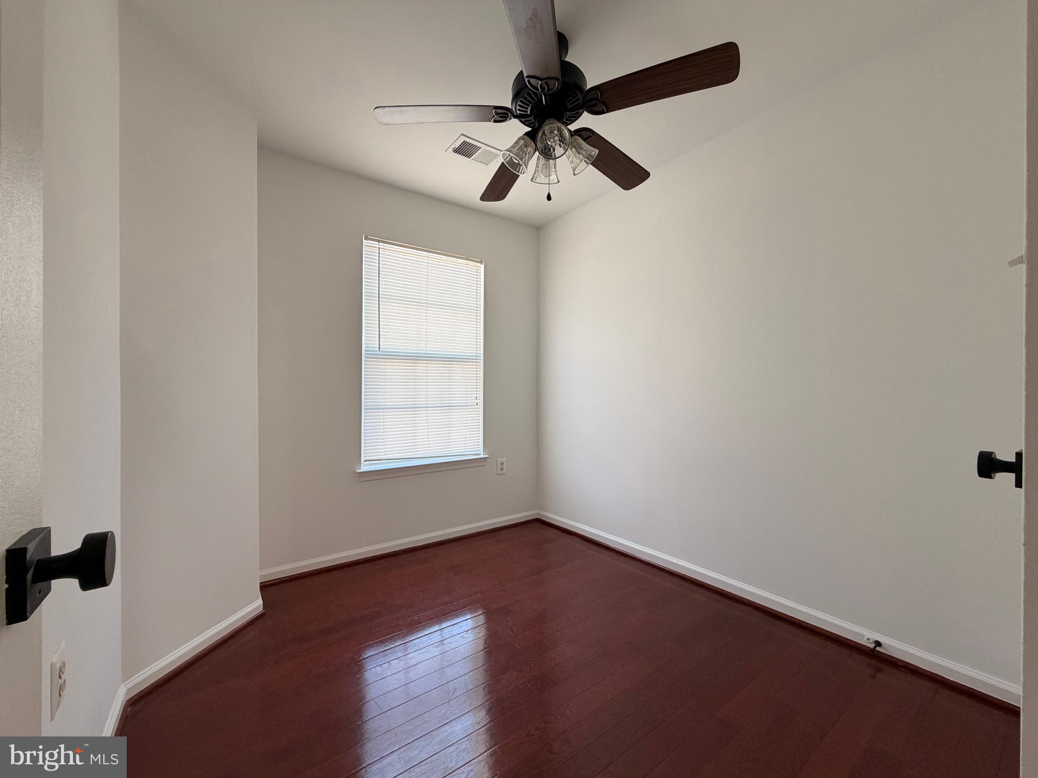 439 GINKGO TERRACE NE