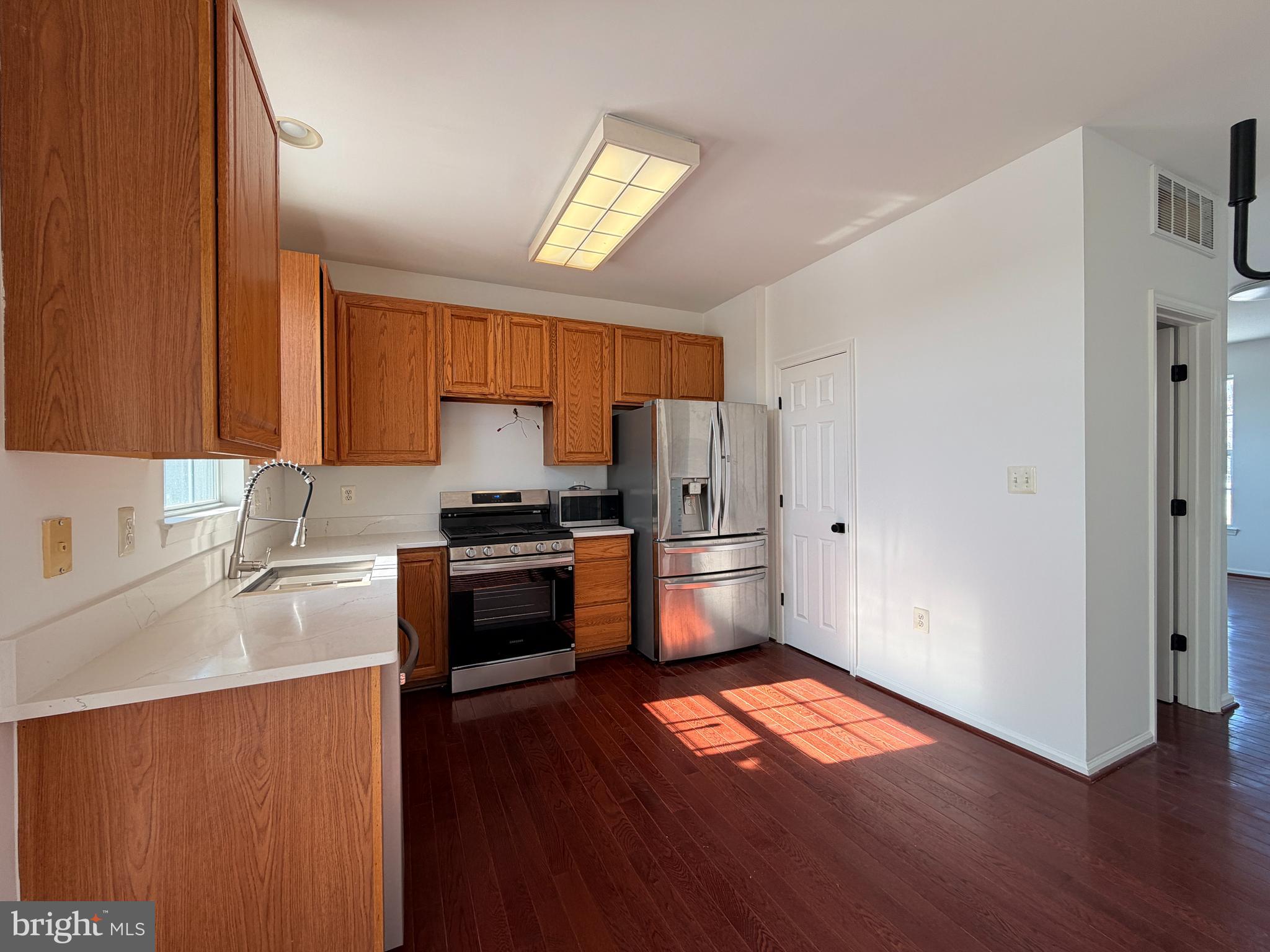 439 GINKGO TERRACE NE