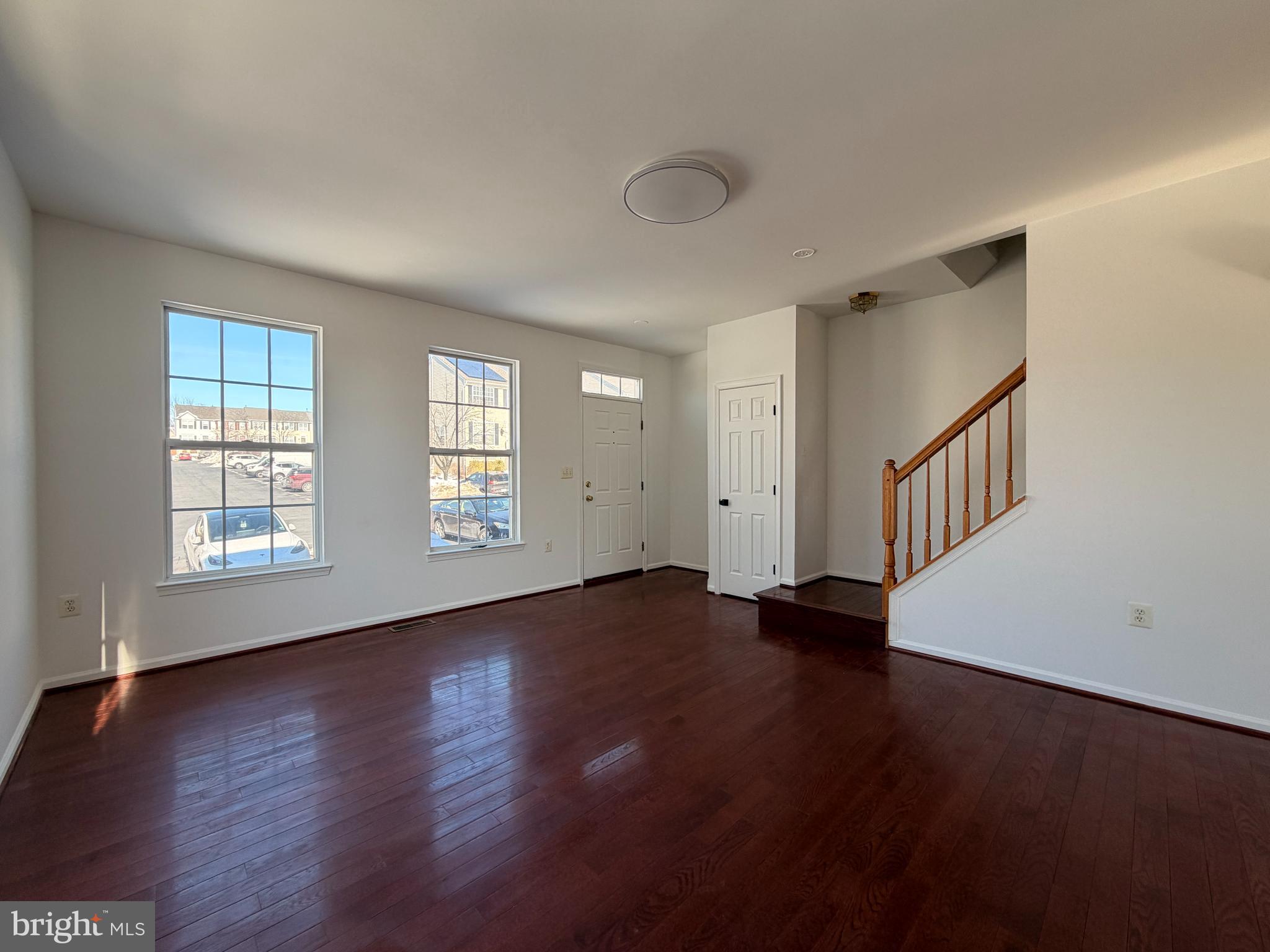 439 GINKGO TERRACE NE