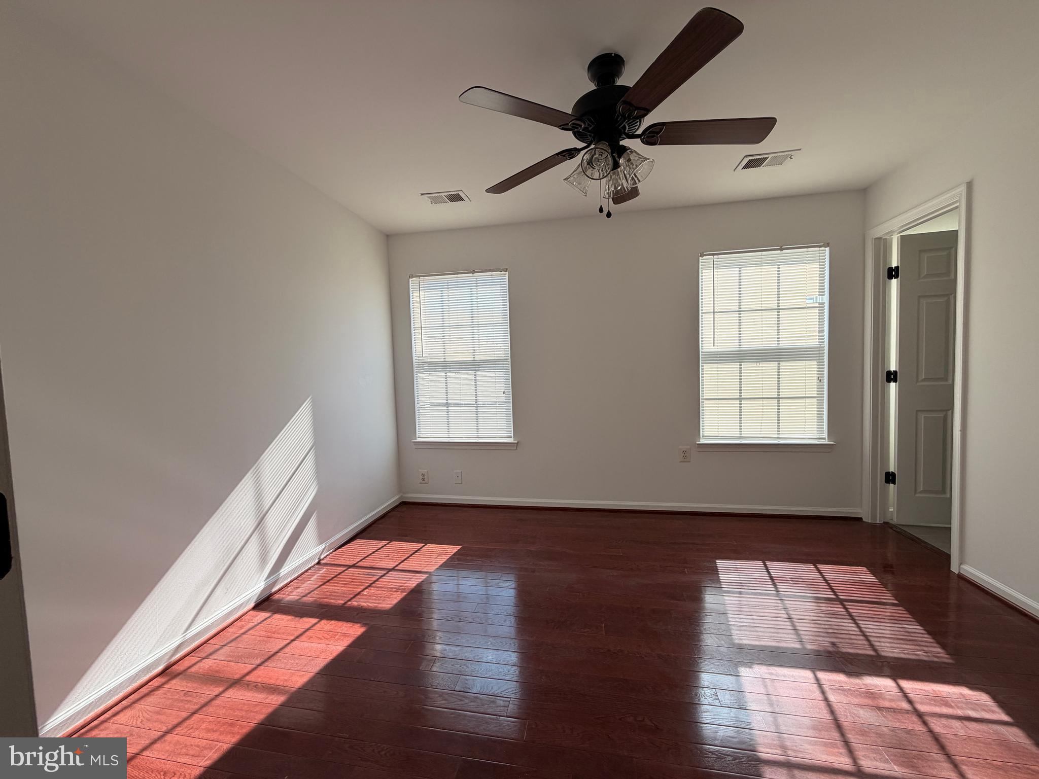 439 GINKGO TERRACE NE