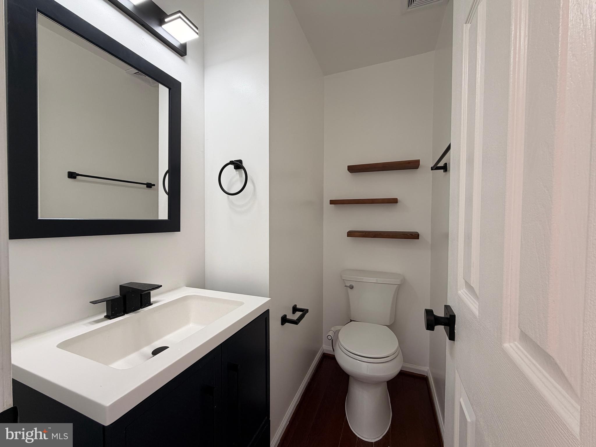 439 GINKGO TERRACE NE