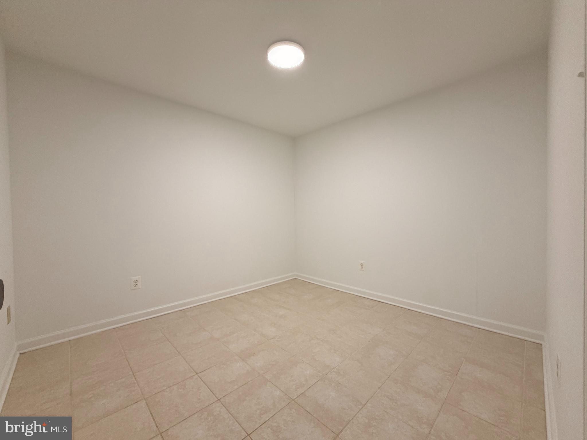 439 GINKGO TERRACE NE