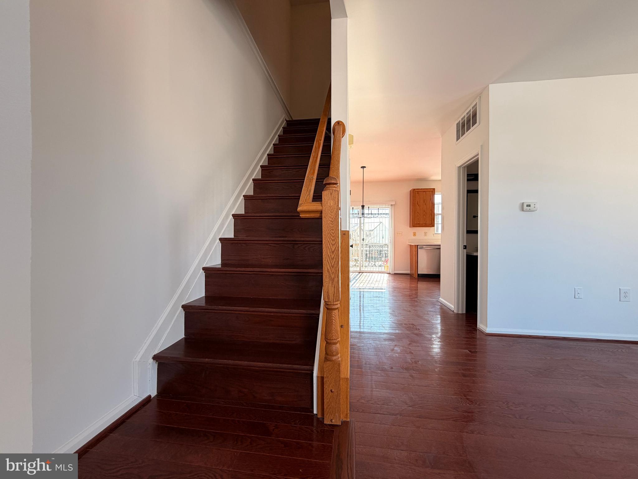 439 GINKGO TERRACE NE