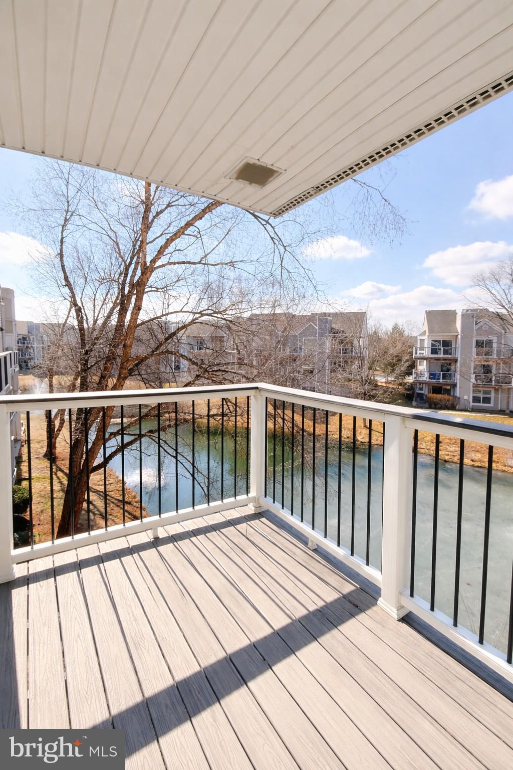 20575 SNOWSHOE SQUARE 301