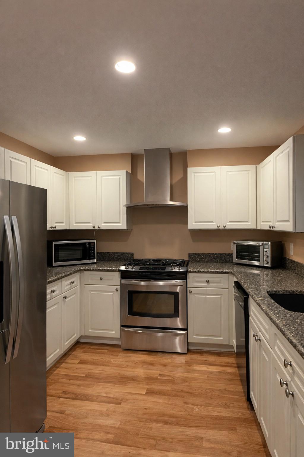 20575 SNOWSHOE SQUARE 301