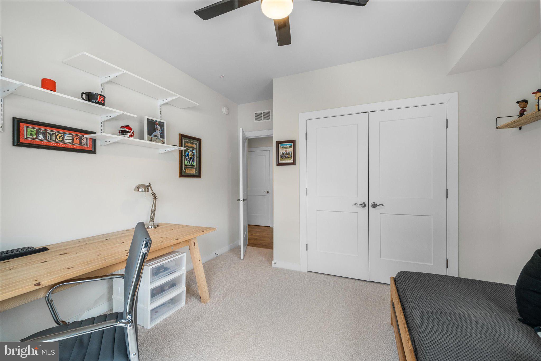 44481 WOLFHOUND SQUARE