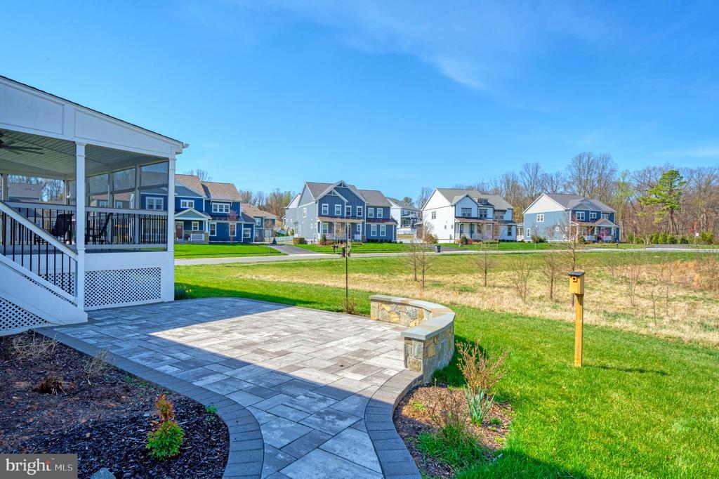 24277 GRAYLEAF WILLOW PLACE