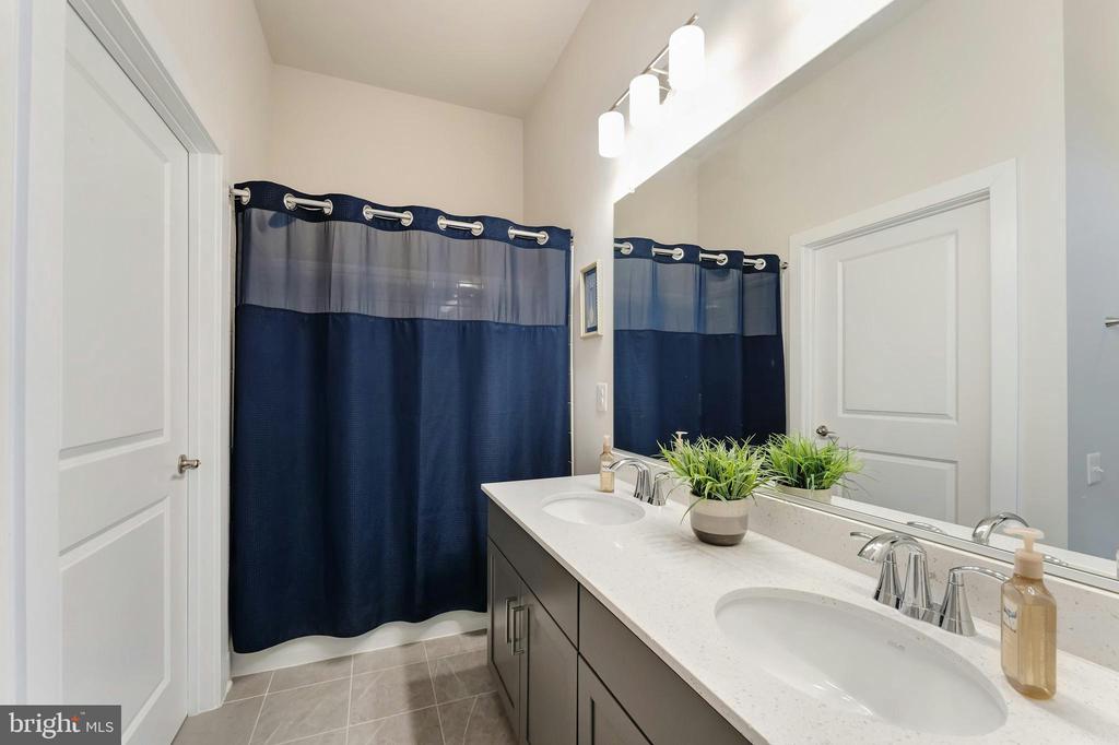 24277 GRAYLEAF WILLOW PLACE