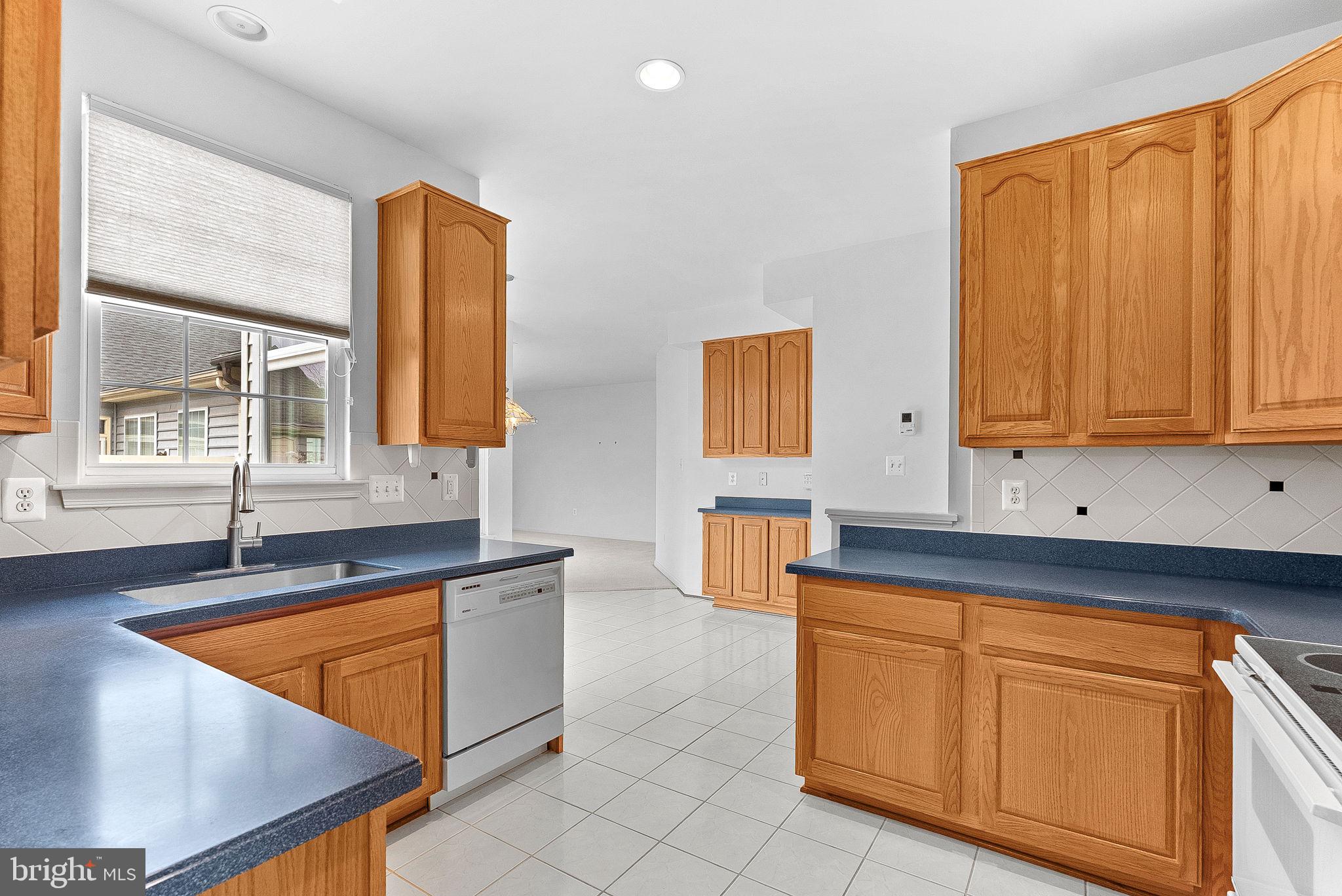20525 LANSING TERRACE
