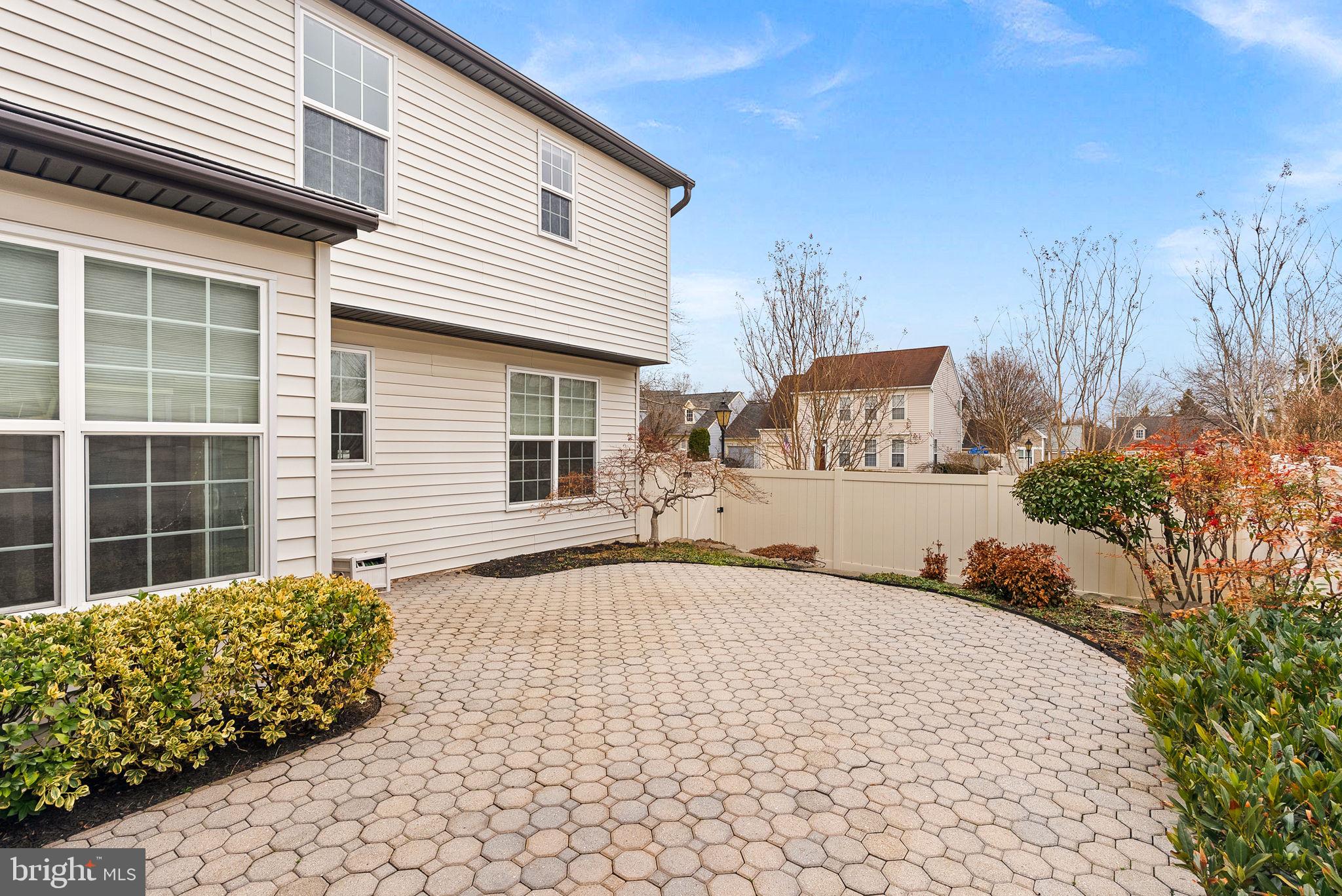20525 LANSING TERRACE