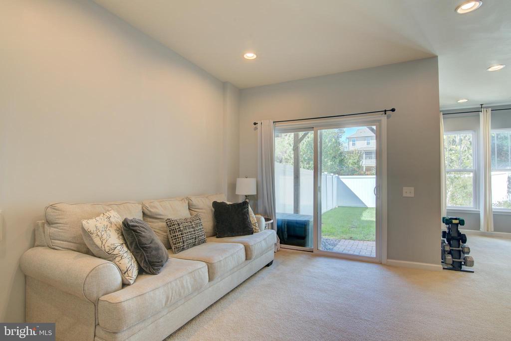 42287 JESSICA FARM TERRACE