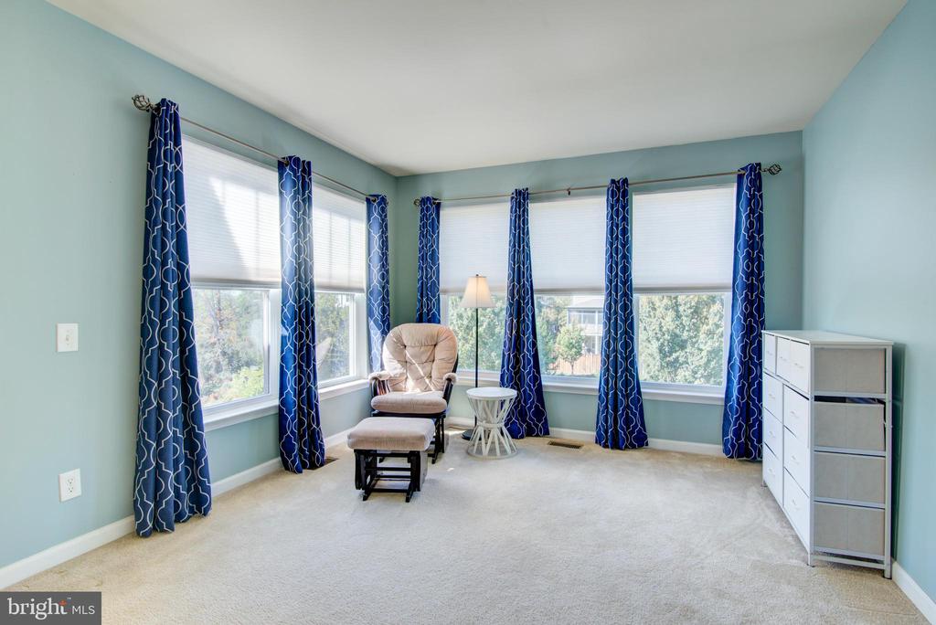 42287 JESSICA FARM TERRACE