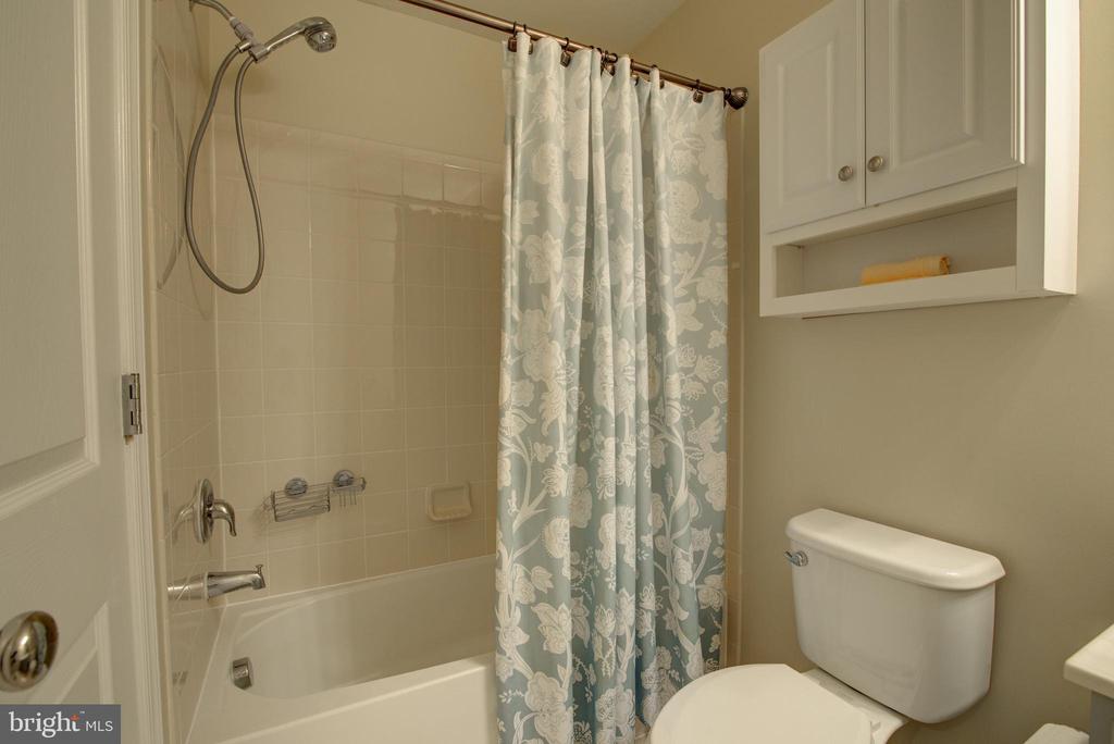 42287 JESSICA FARM TERRACE