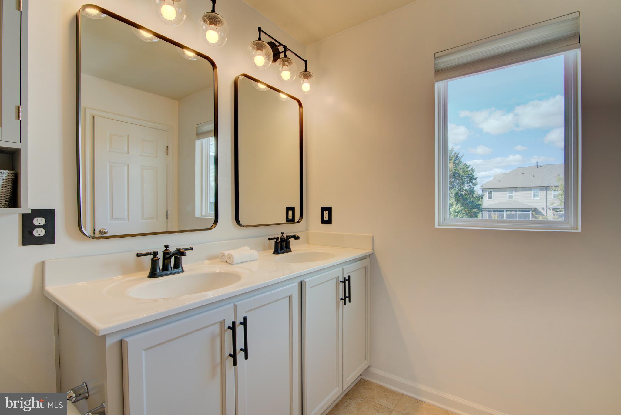 42287 JESSICA FARM TERRACE