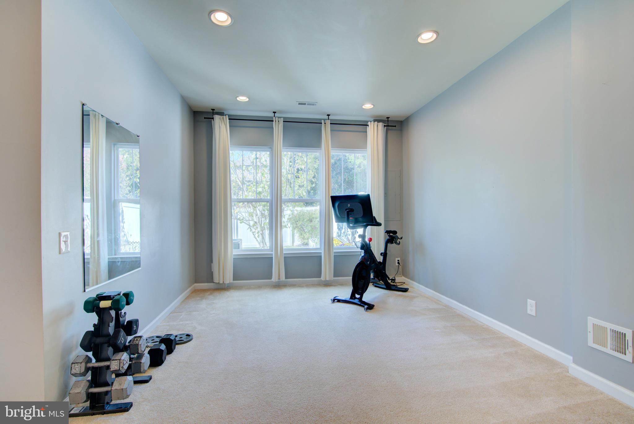 42287 JESSICA FARM TERRACE