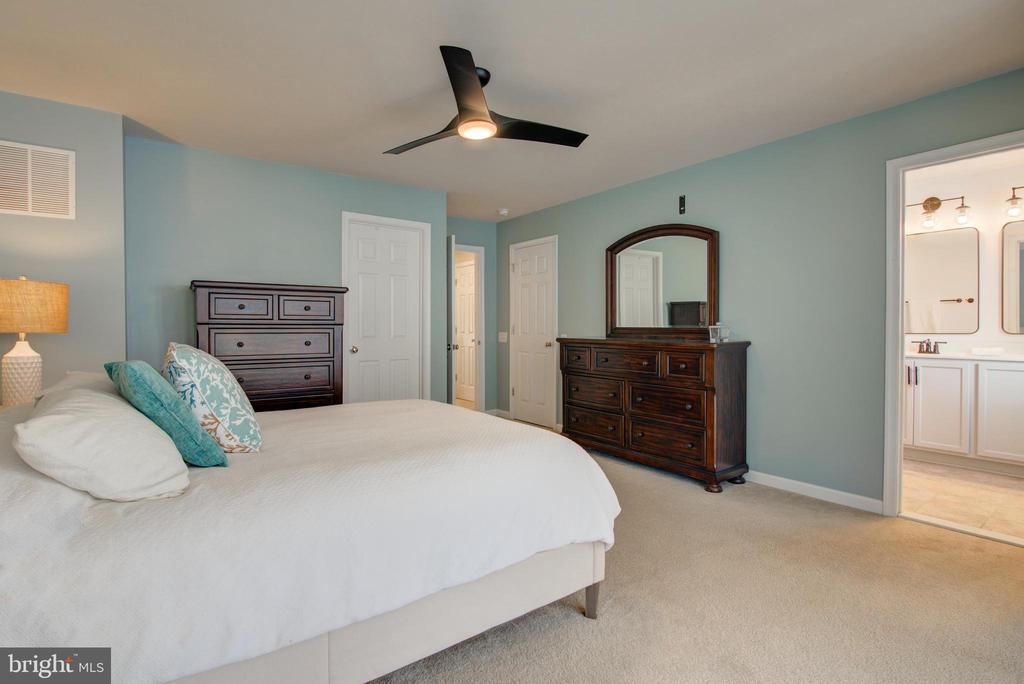 42287 JESSICA FARM TERRACE