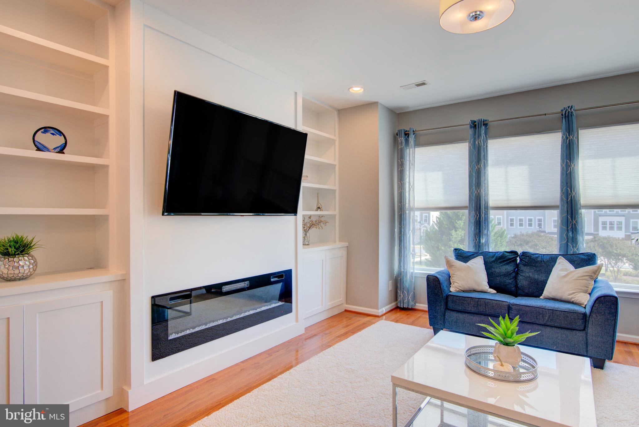 42287 JESSICA FARM TERRACE