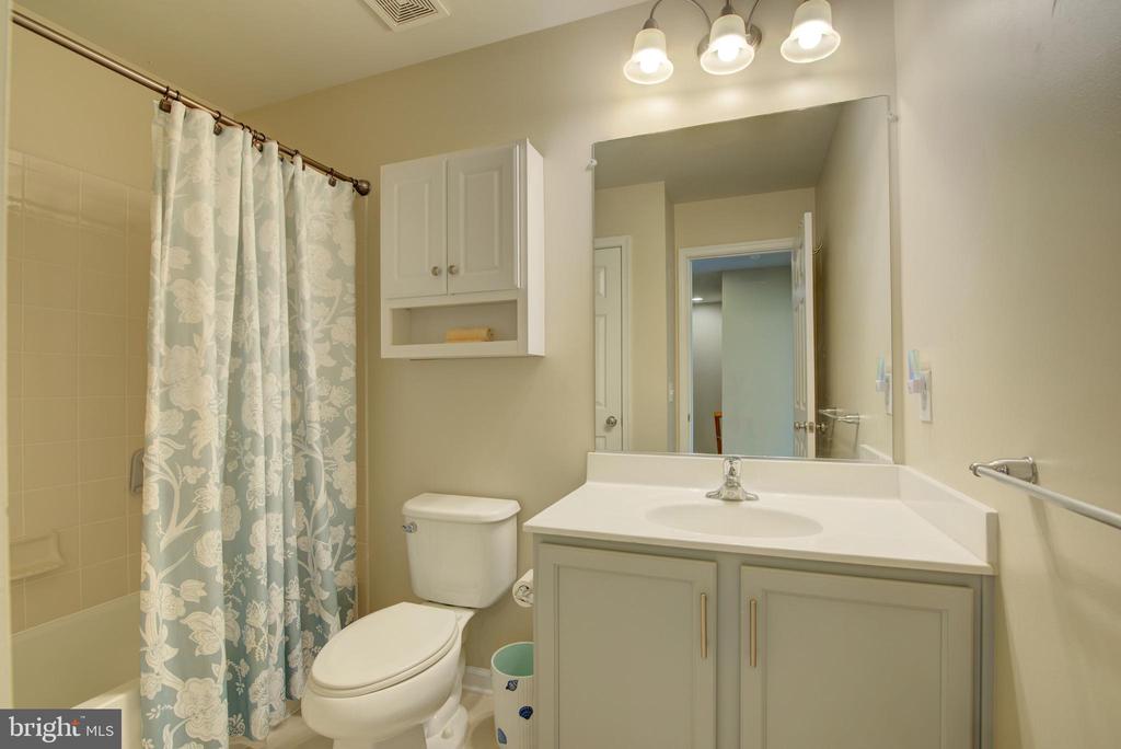 42287 JESSICA FARM TERRACE