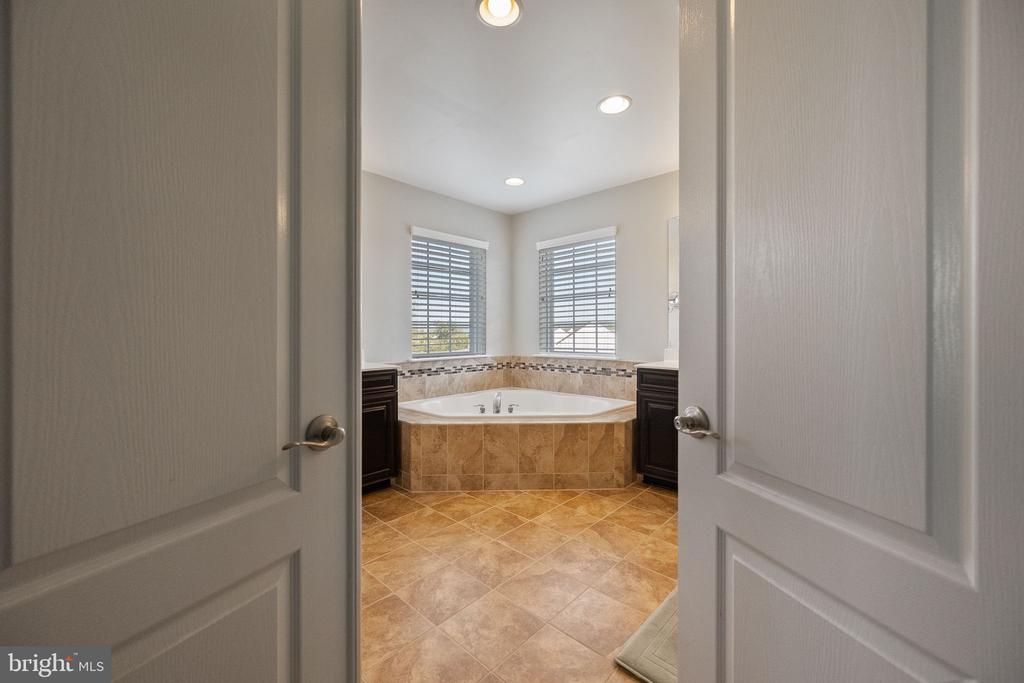 13538 EAGLES REST DRIVE