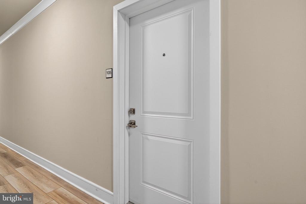 23639 GOLDEN EMBERS SQUARE 105